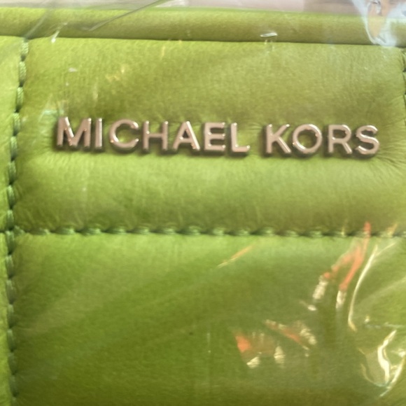 💚MICHAEL KORS💚Pear Medium Jet Set Leather Crossbody Camera Bag/NWT - Picture 5 of 7